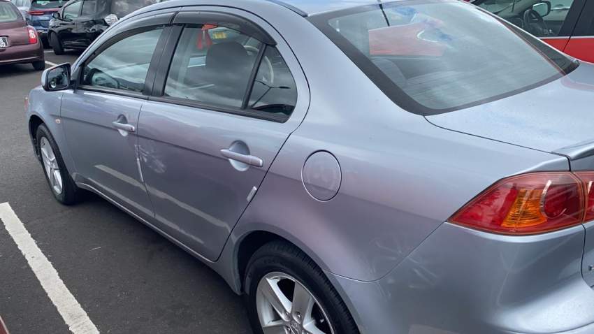 mitsubishi lancer  - 2 - Family Cars  on Aster Vender