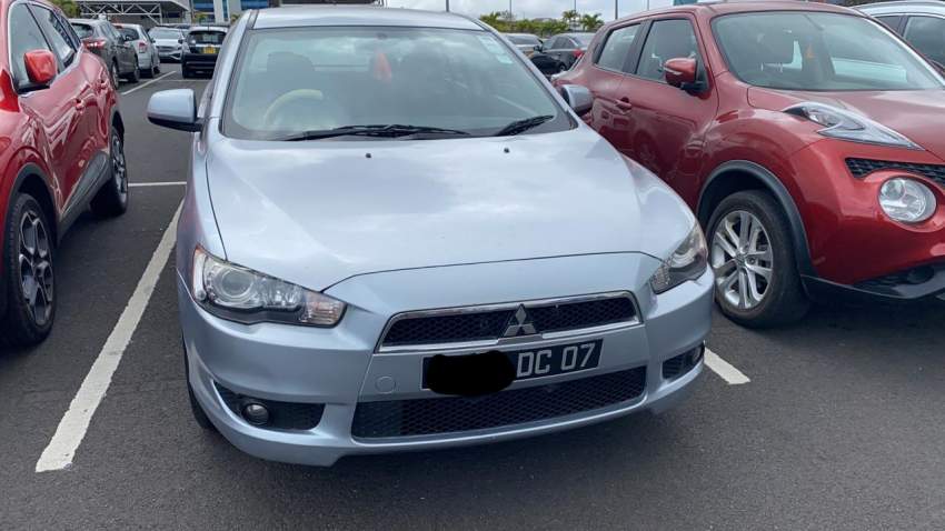 mitsubishi lancer  - 6 - Family Cars  on Aster Vender