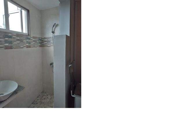 A STUDIO ON RENT IN COROMANDEL - 3 - Room in House  on Aster Vender