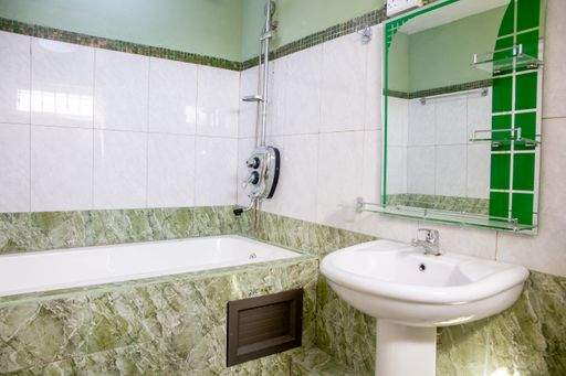 DUPLEX ON SALE Rs4.6M neg. - 4 - Apartments  on Aster Vender