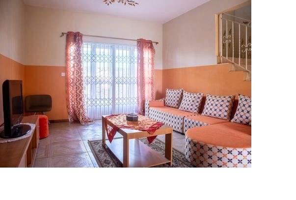 DUPLEX ON SALE Rs4.6M neg. - 2 - Apartments  on Aster Vender