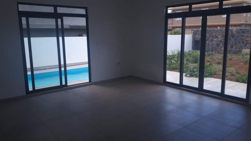 CAMPEMENT NEUVE A VENDRE Rs 8M neg. - 5 - Villas  on Aster Vender