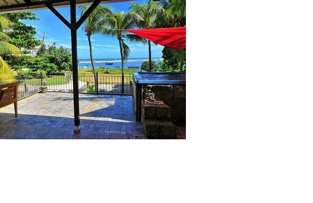 BEACHFRONT VILLA ON SALE IN TOMBEAU BAY - 7 - Villas  on Aster Vender
