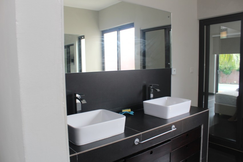 A vendre ou a louer - 4 - House  on Aster Vender