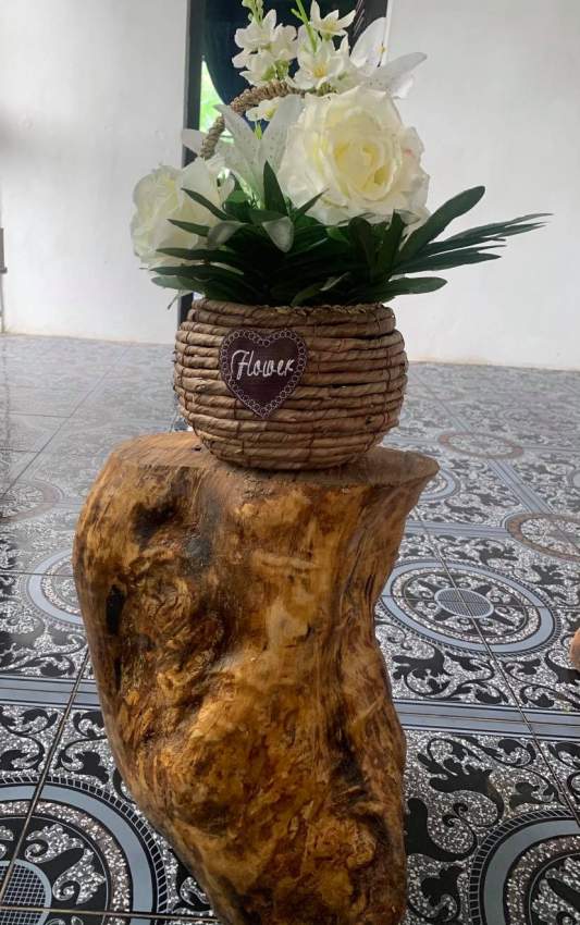 Sculpted Wood - 5 - Old Sculptures  on Aster Vender