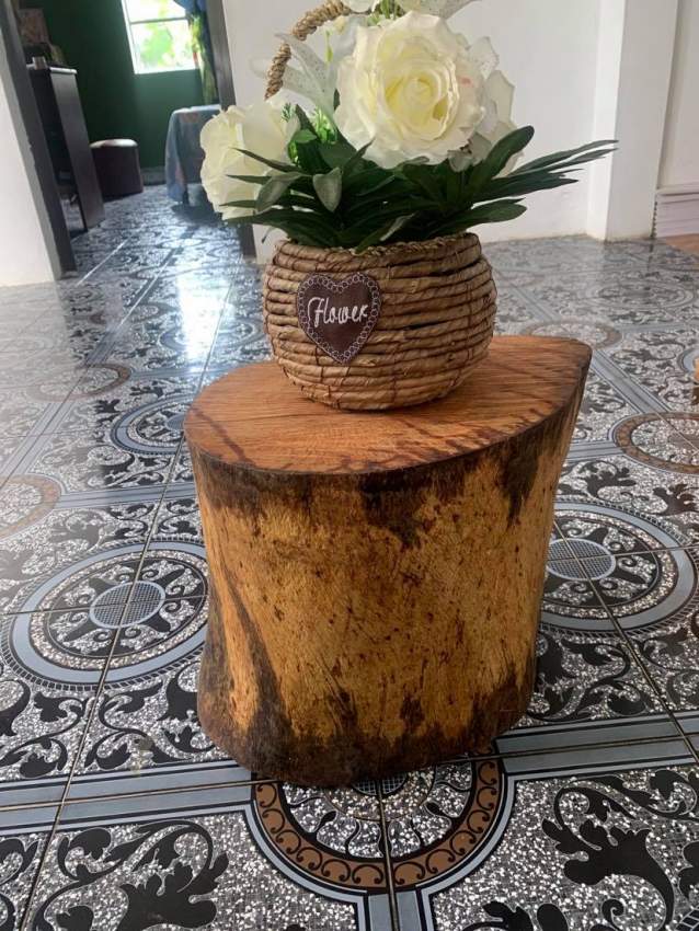 Sculpted Wood - 2 - Old Sculptures  on Aster Vender