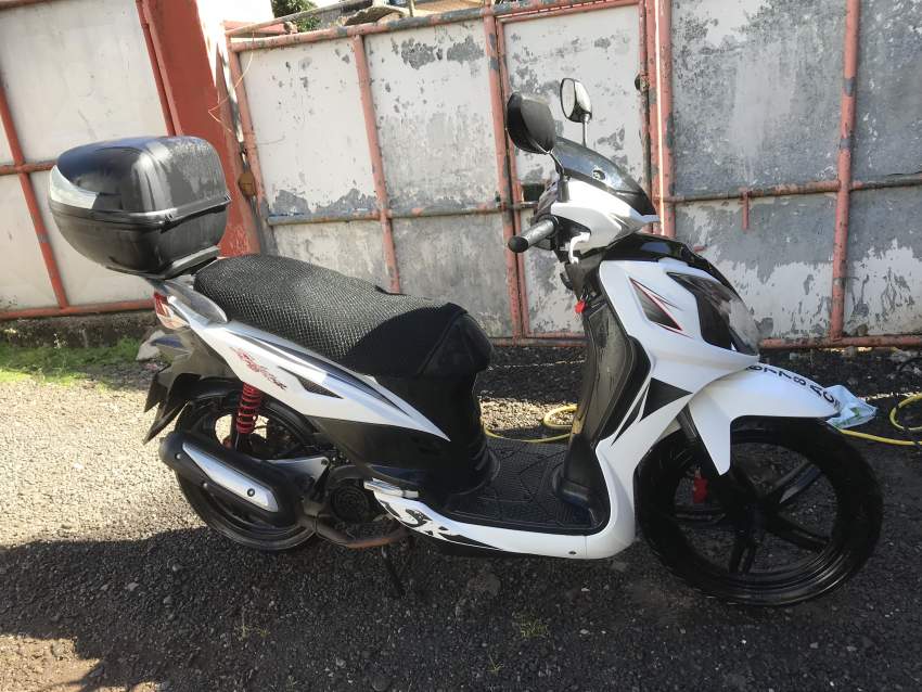 Sym 150cc Automatic - 2 - Scooters (above 50cc)  on Aster Vender