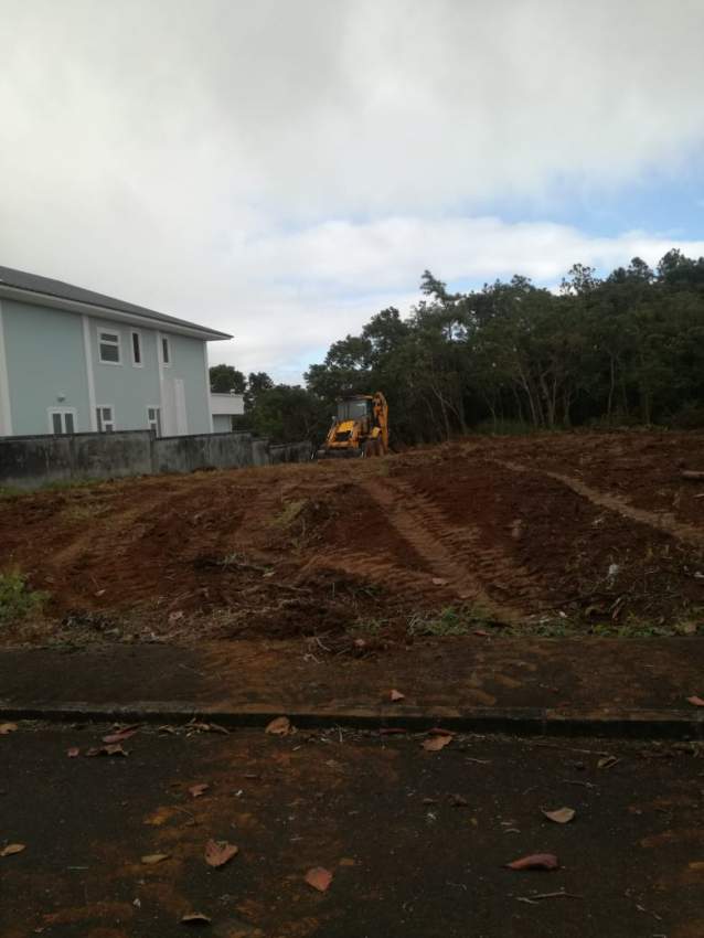 Hermitage 26 perches - 1 - Land  on Aster Vender