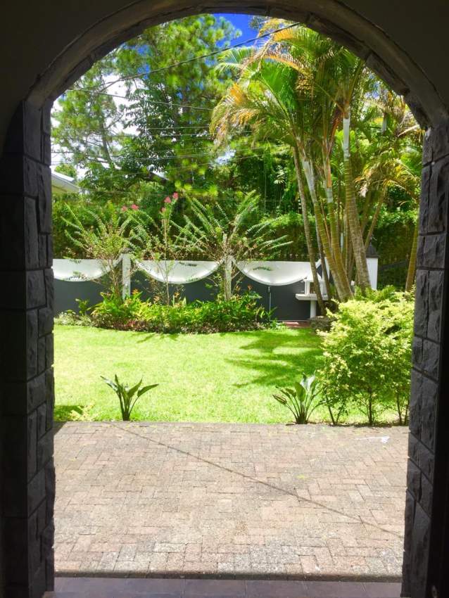  Four bedrooms  House in Curepipe - 0 - House  on Aster Vender