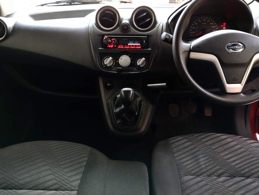 Datsun go - 4 - Compact cars  on Aster Vender