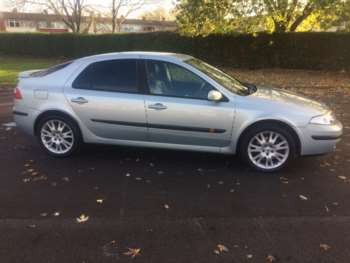 Renault Laguna - 0 - Family Cars  on Aster Vender