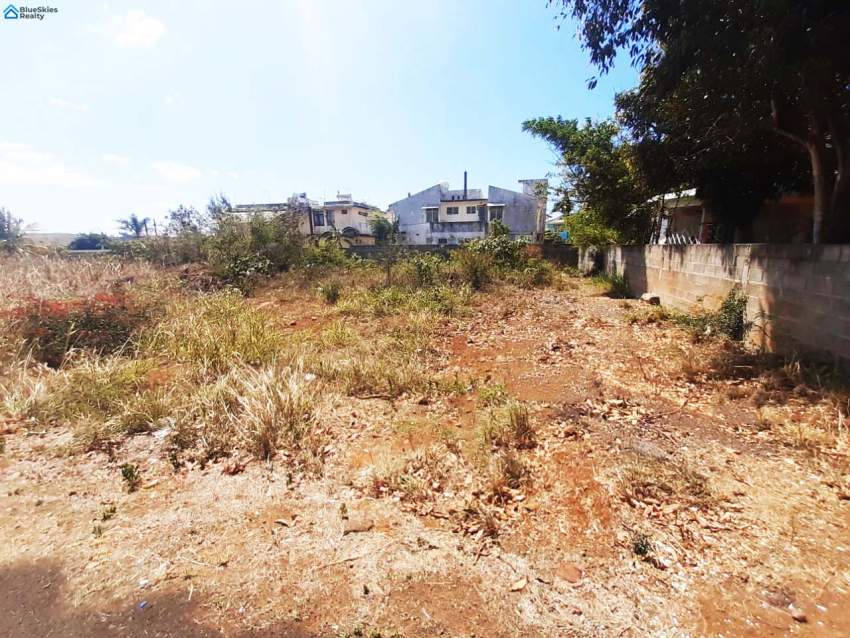 Lovely plot of land of 127.9 toise or 11.5 perches located in Pointe a - 2 - Land  on Aster Vender