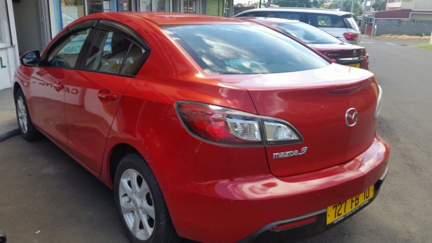 Mazda 3 for sale - 2 - Family Cars  on Aster Vender