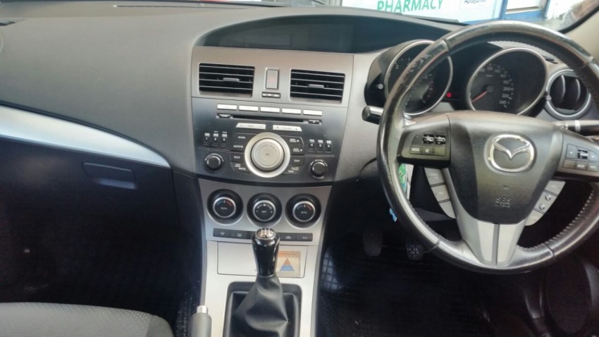 Mazda 3 for sale - 3 - Family Cars  on Aster Vender