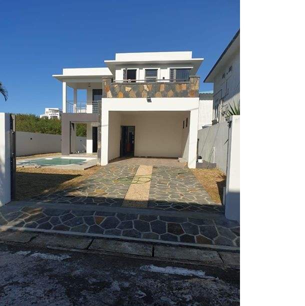 A NEW AND PRIVATE BUNGALOW ON SALE / CAMPEMENT NEUVE ET PRIVEE A VENDR - 0 - Villas  on Aster Vender