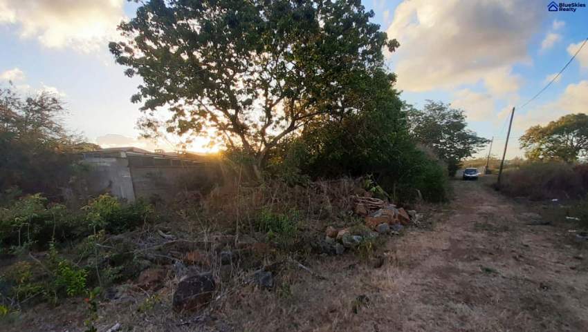 Incredible plot of land of 111 toises or 10 perches located in Cap Mal - 2 - Land  on Aster Vender