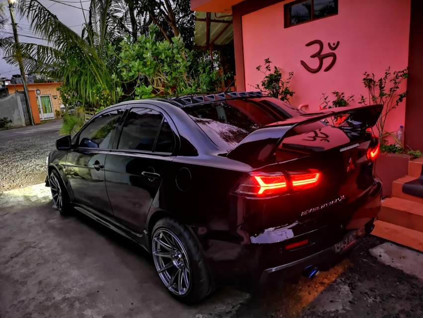 Mitsubishi Lancer Ex - Year 2012 - Evo 10 Body kit - 1 - Sport Cars  on Aster Vender