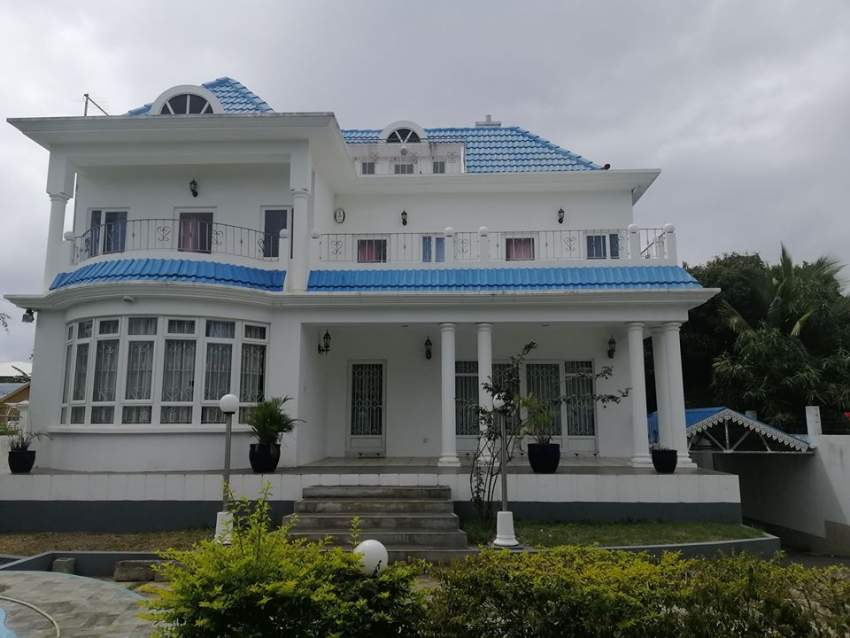 VILLA - 5 CHAMBRES - MEUBLÉE - 650 M² - 1 - Villas  on Aster Vender