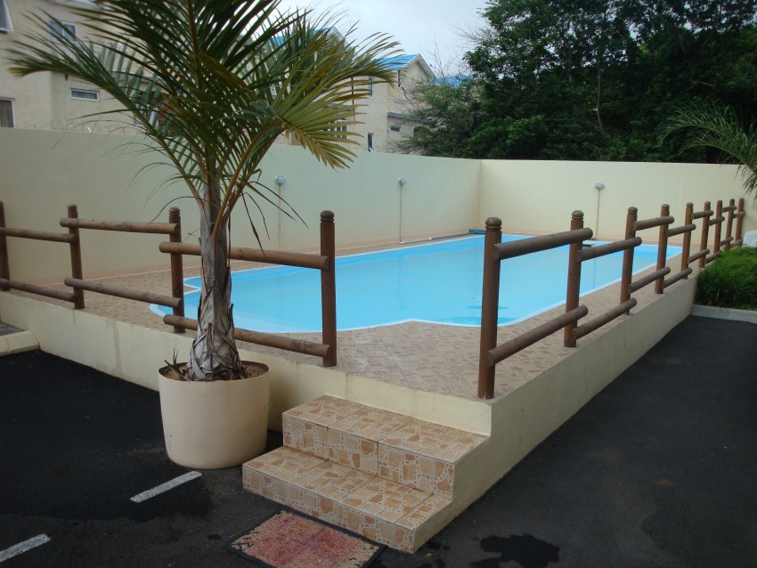 Fully Furnished Apartment at Flic en Flac on Aster Vender