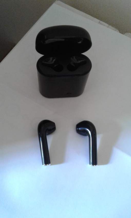I7s TWS Bluetooth earphone - 2 - Other phone accessories  on Aster Vender
