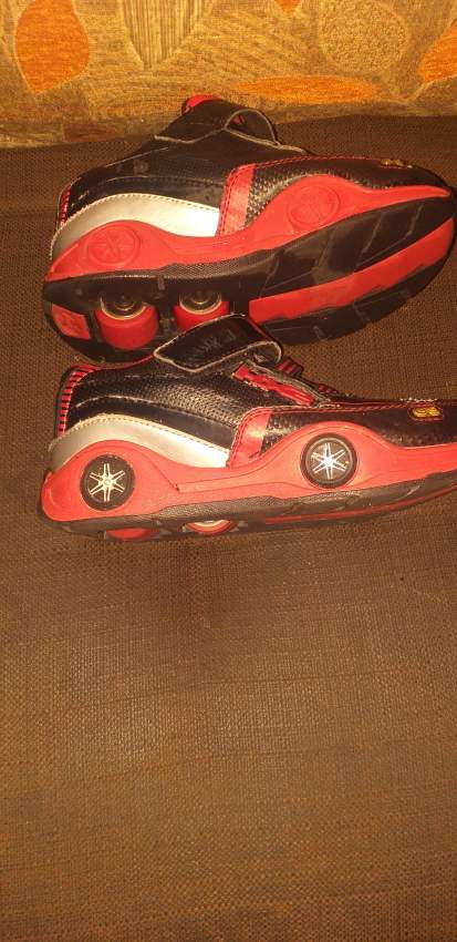 Chaussure Heelys - 0 - Roller skating  on Aster Vender