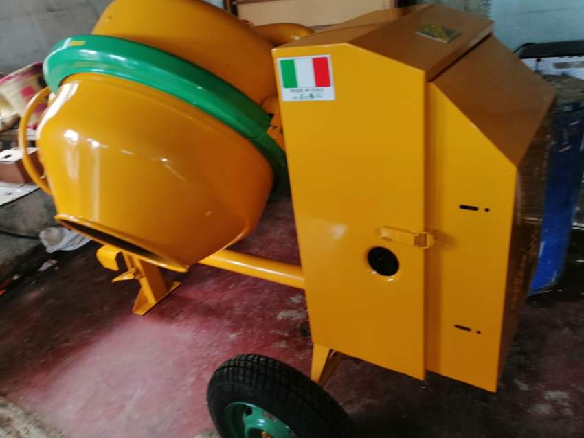 Mixer brand new  - 0 - Other building materials  on Aster Vender