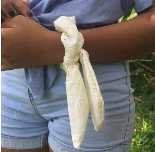 Pack of 2 summer scrunchies - 2 - Handmade  on Aster Vender