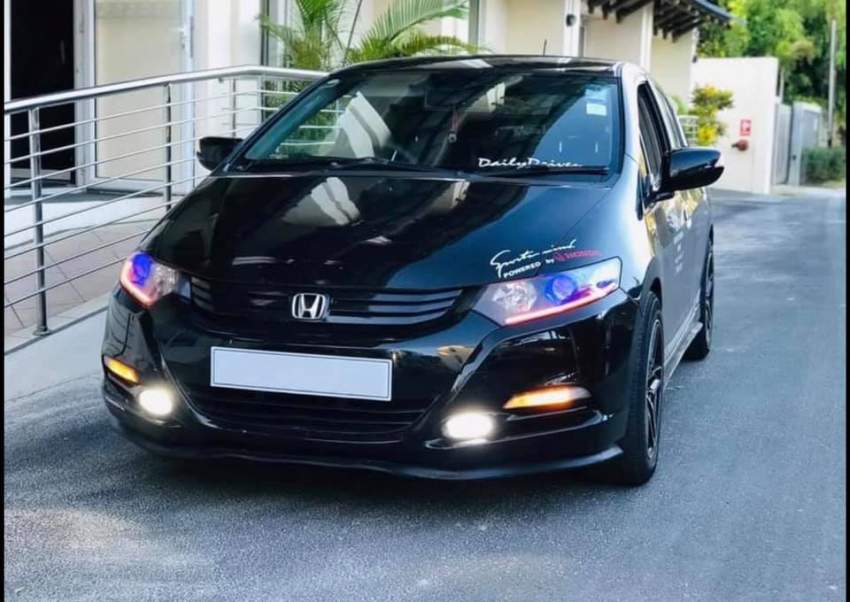 Honda Insight - 7 - Family Cars  on Aster Vender