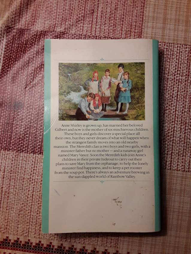 LM MONTGOMERY : Rainbow Valley  - 2 - Fictional books  on Aster Vender