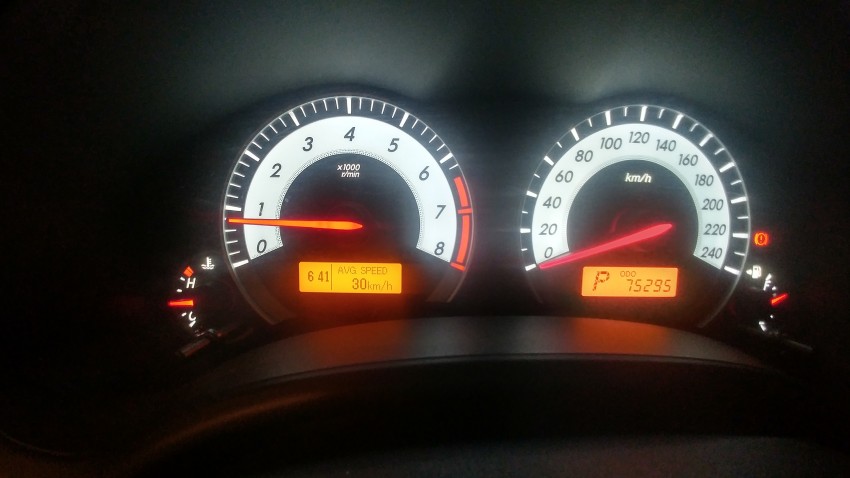 Toyota Corolla April 2014 (Japanese) - 2 - Family Cars  on Aster Vender