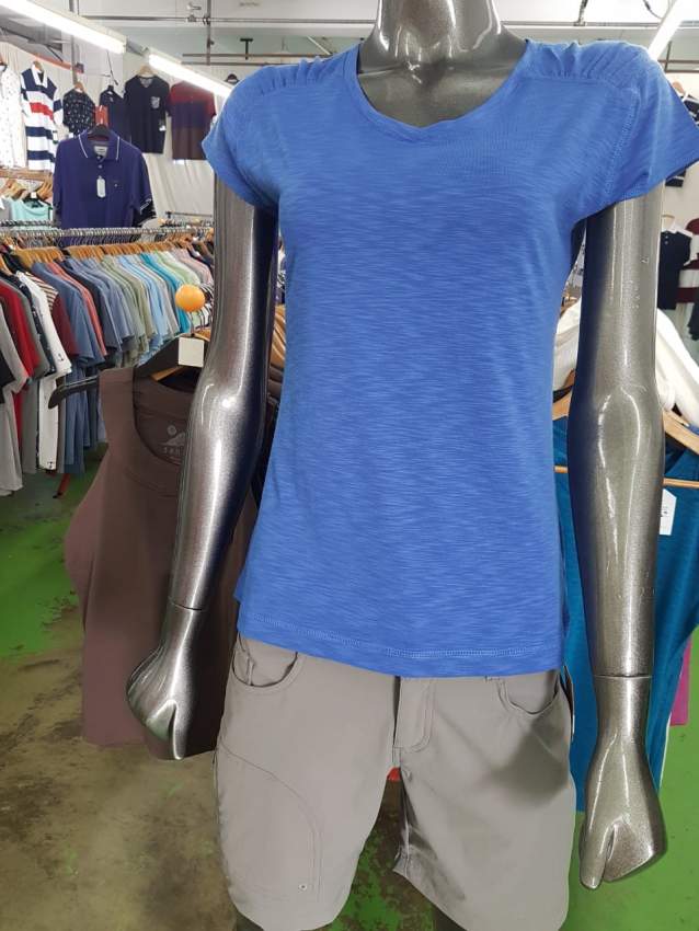 Ladies S/slv  tops - Price range Rs 50.00 to Rs 300.00 DESTOCKAGE - 7 - Tops (Women)  on Aster Vender