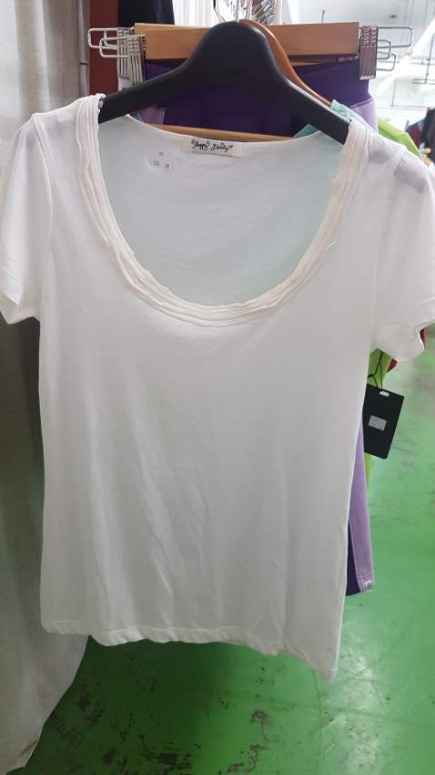 Ladies S/slv  tops - Price range Rs 50.00 to Rs 300.00 DESTOCKAGE - 14 - Tops (Women)  on Aster Vender