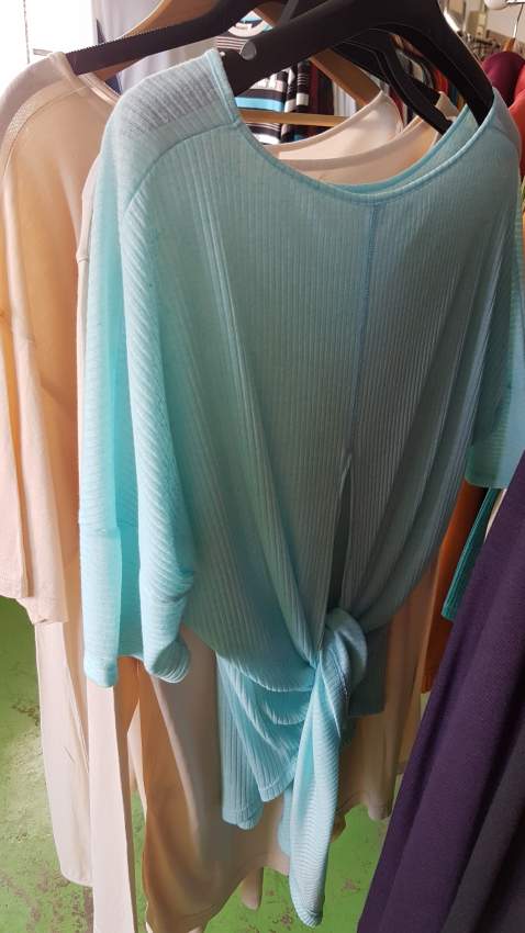 Ladies S/slv  tops - Price range Rs 50.00 to Rs 300.00 DESTOCKAGE - 18 - Tops (Women)  on Aster Vender