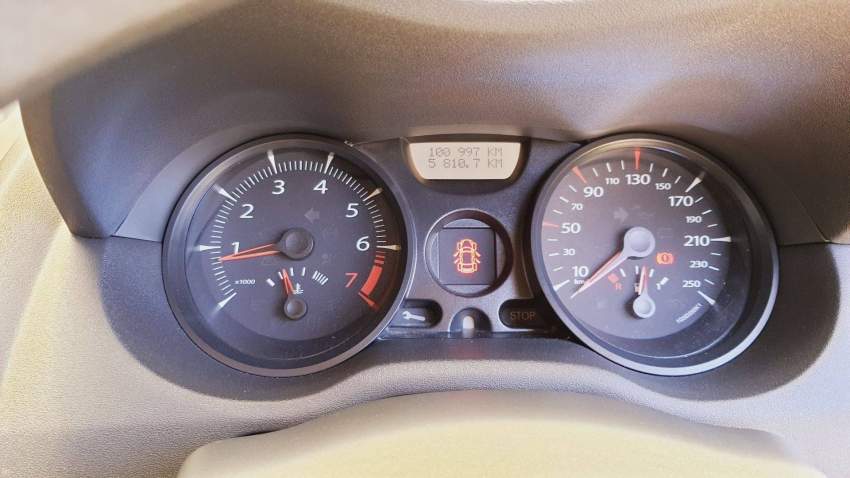 Renault Megane 2006 for sale - 3 - Family Cars  on Aster Vender