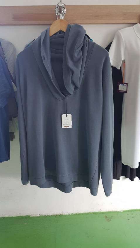 Man's long slvs hoodies from Rs 100 to 450. - 10 - Hoodies & Sweatshirts (Men)  on Aster Vender