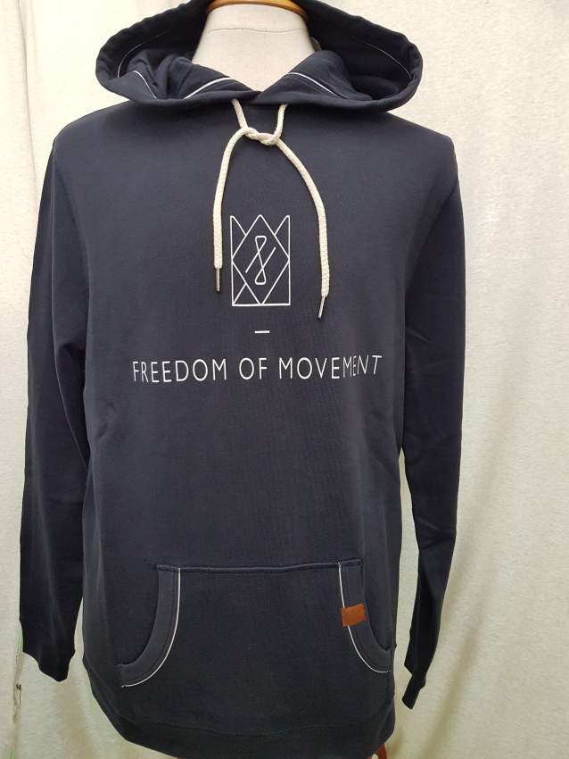 Man's long slvs hoodies from Rs 100 to 450. - 5 - Hoodies & Sweatshirts (Men)  on Aster Vender