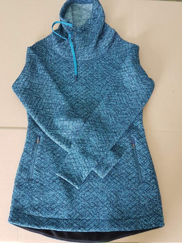 Ladies sweatshirts , hoodies and jackets Rs 300 to 450 - 5 - Hoodies & Sweatshirts (Women)  on Aster Vender