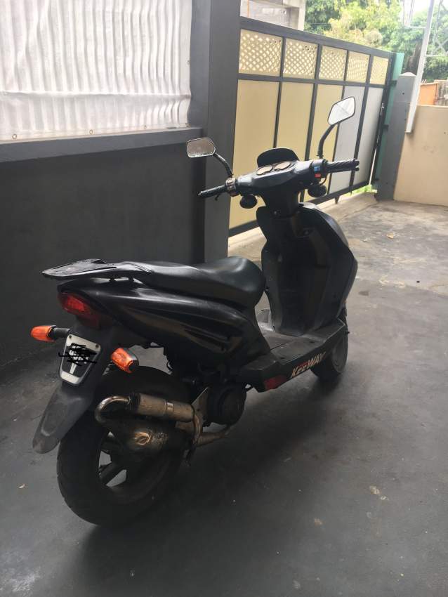 Scooter keeway 50cc - 2 - Scooters (upto 50cc)  on Aster Vender