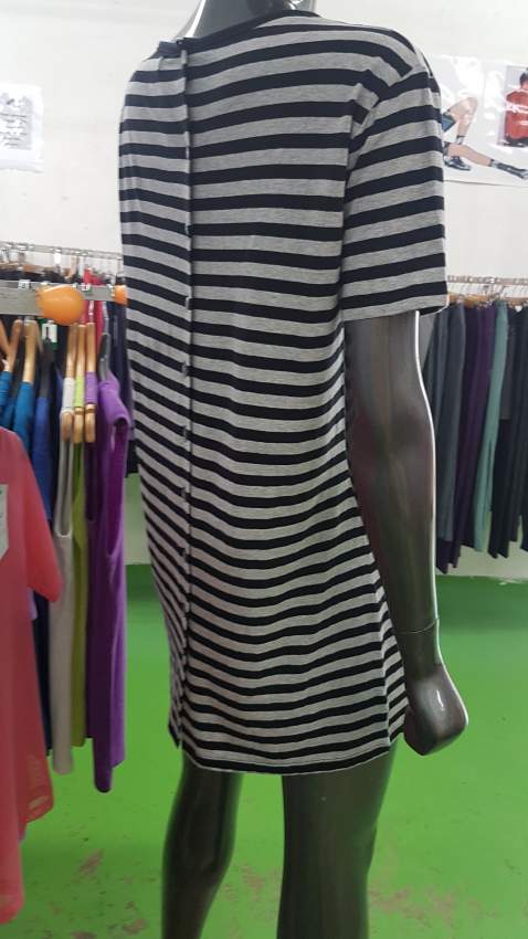 Woman's dresses Mixed styles prices Rs 200 to 300 - 16 - Dresses (Women)  on Aster Vender