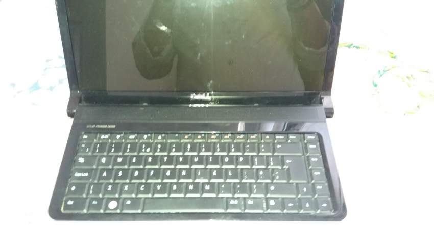 Dell studio - 2 - Laptop  on Aster Vender