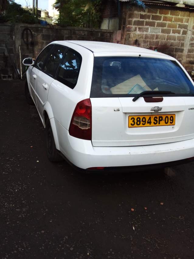 Chevrolet optra  - 0 - Family Cars  on Aster Vender