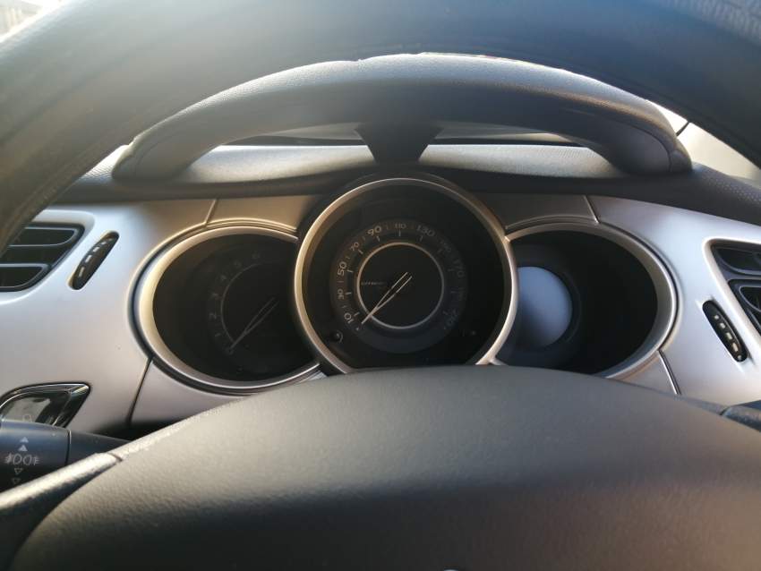 Citroën C3 - 4 - Compact cars  on Aster Vender