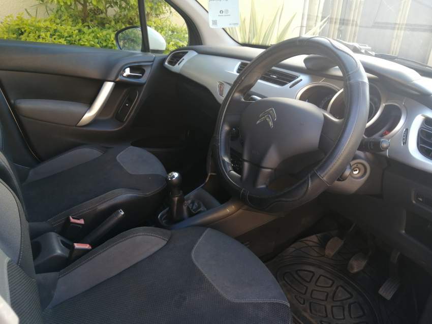 Citroën C3 - 3 - Compact cars  on Aster Vender