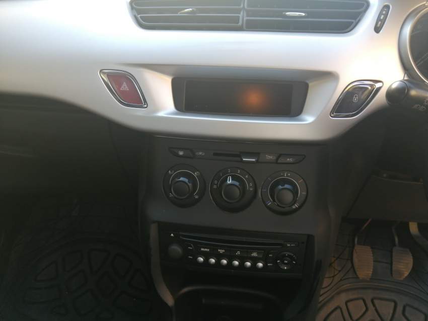 Citroën C3 - 5 - Compact cars  on Aster Vender