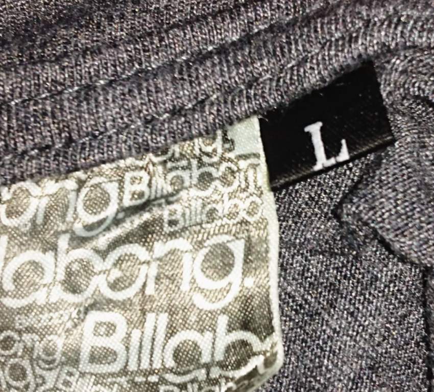 T-SHIRT - BILLABONG - SIZE L - 2 - T shirts (Men)  on Aster Vender