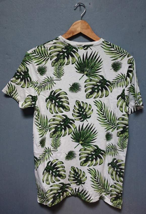 T-SHIRT - GEMO - SIZE S - 1 - T shirts (Men)  on Aster Vender