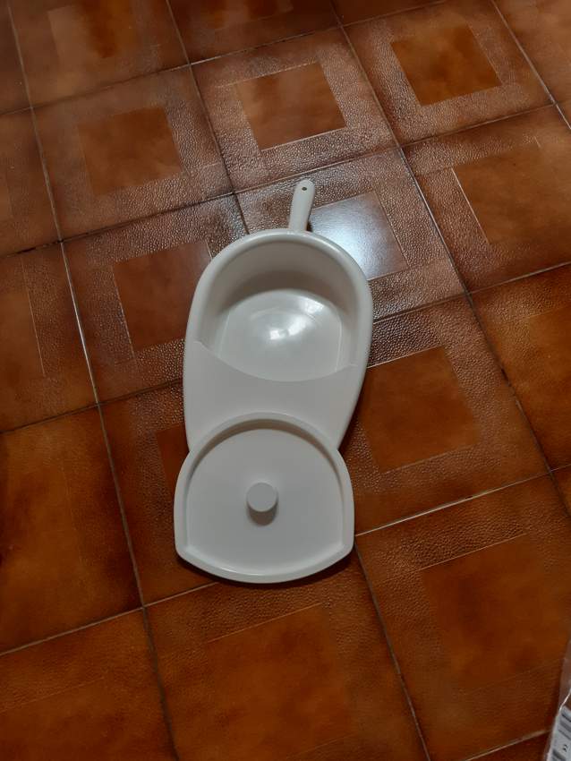 Bed Pan for Urine on Aster Vender