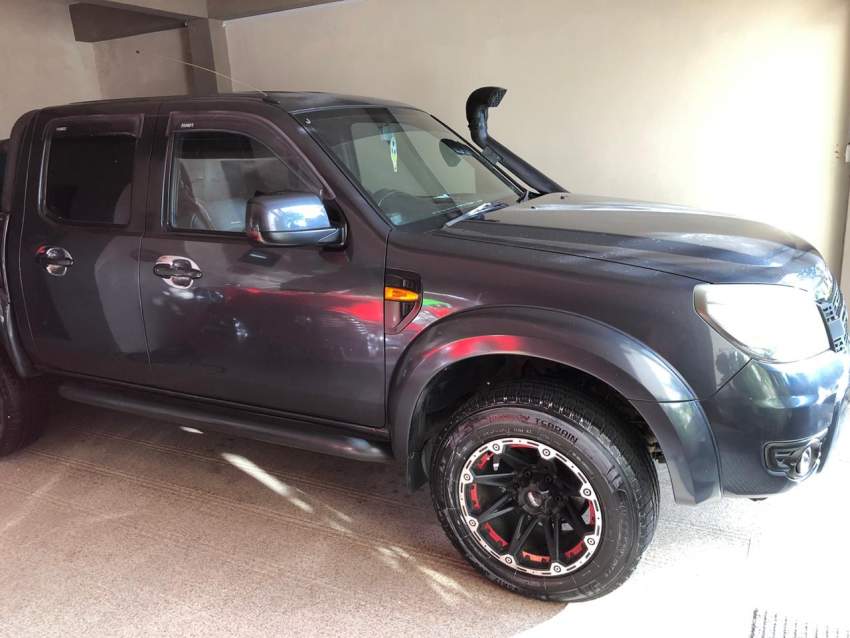 Ford Ranger 2010 XLT 2.5TD - 1 - Pickup trucks (4x4 & 4x2)  on Aster Vender