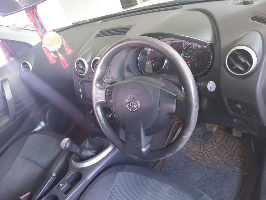 Nissan Qashqai + 2 - 3 - SUV Cars  on Aster Vender