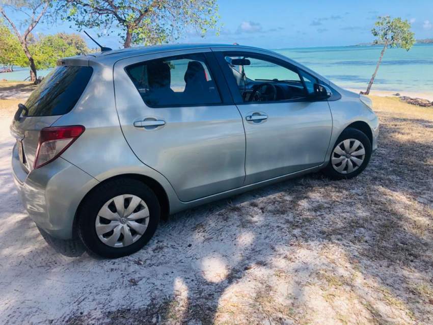 VENDS TOYOTA VITZ 2011 - 7 - Family Cars  on Aster Vender